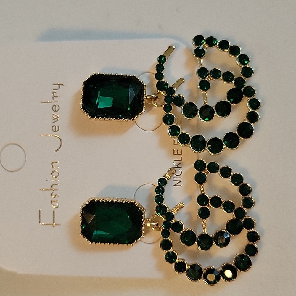 green emerald earrings